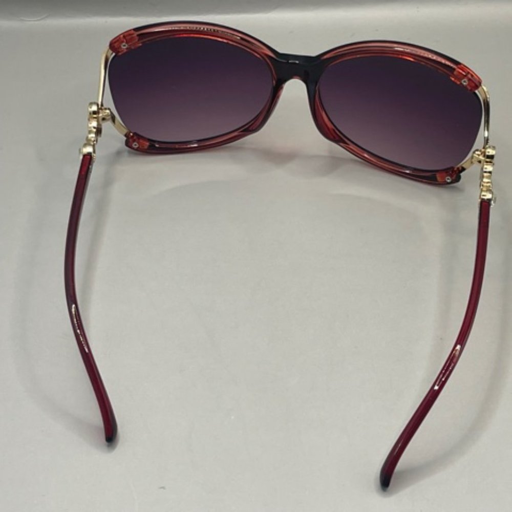 TWO New Women's Sunglass set - Picture 4 of 12
